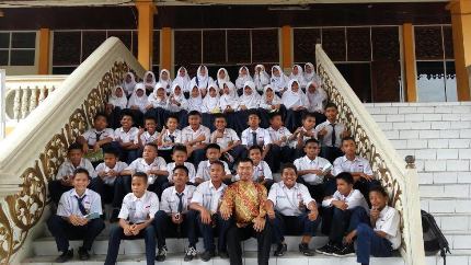 SMP Juara Pekanbaru Sukseskan program Ayo ke Museum